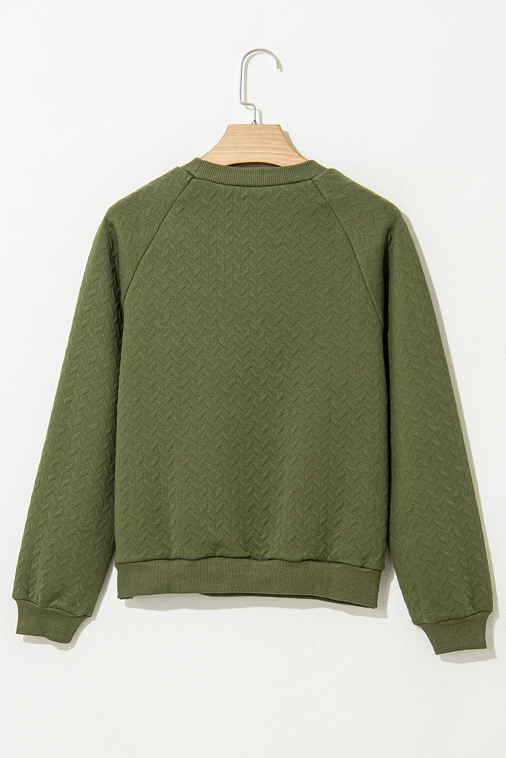 Suéter pulôver de manga raglan com textura sólida castanha