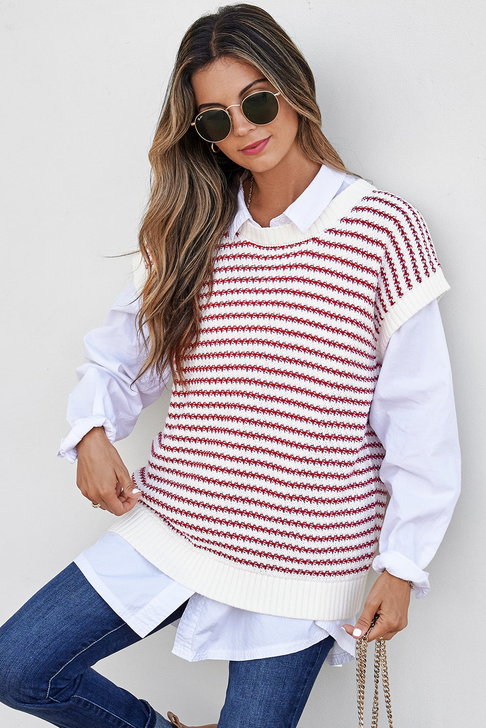 Gilet pull tricoté coupe ample à rayures noires et bordure côtelée