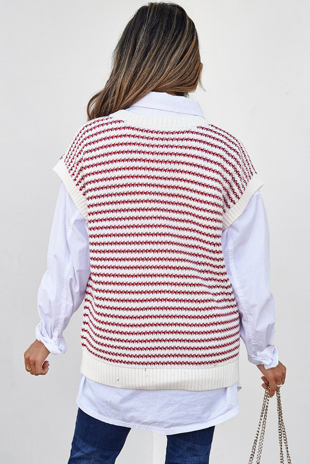 Gilet pull tricoté coupe ample à rayures noires et bordure côtelée