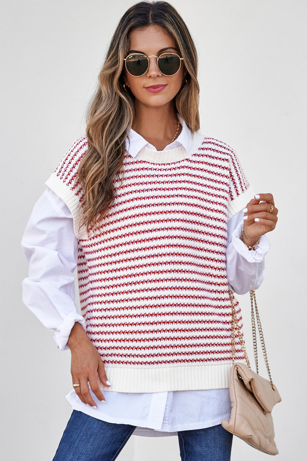 Gilet pull tricoté coupe ample à rayures noires et bordure côtelée