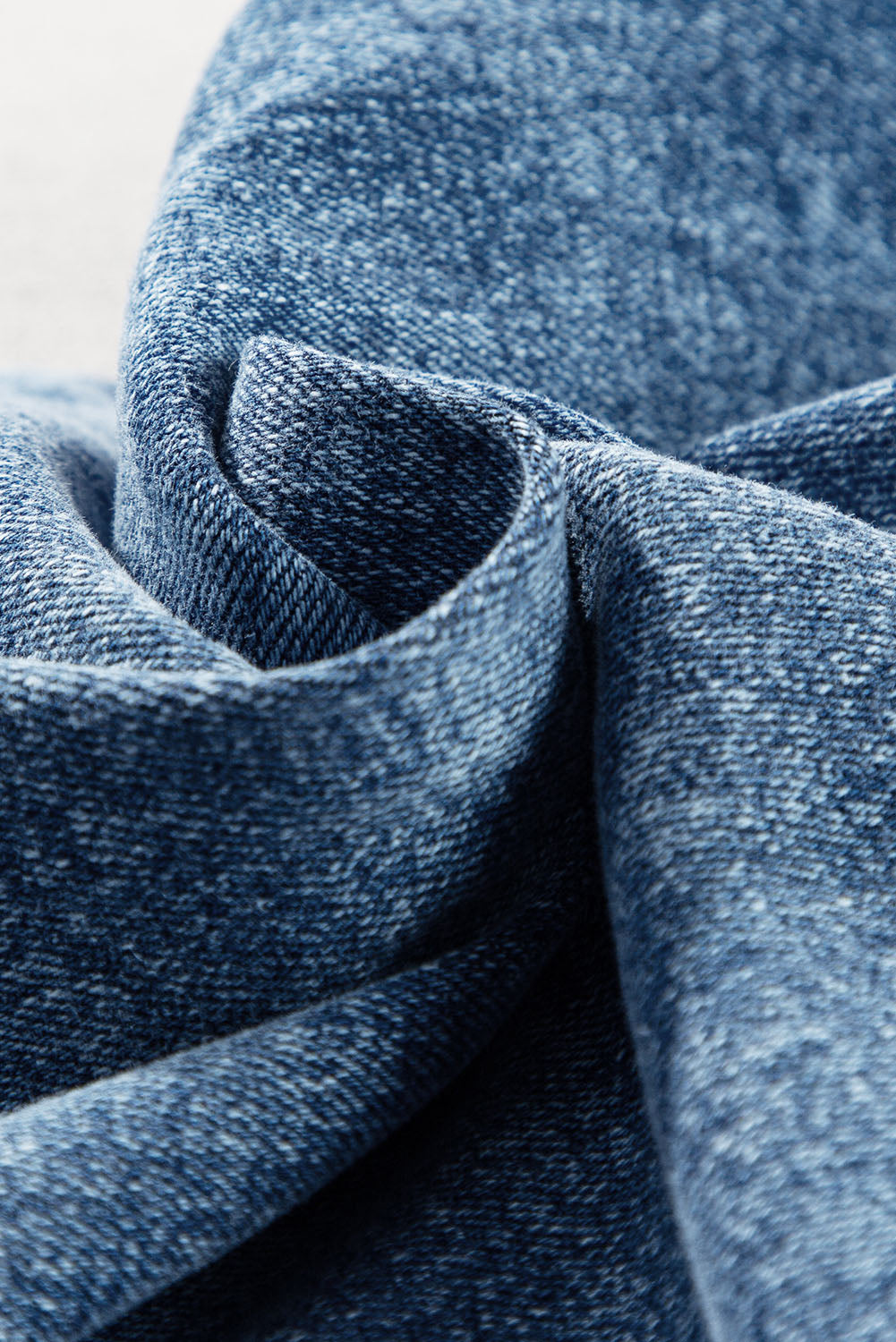 Jeans de cintura alta com costura central azul crepúsculo e perna larga