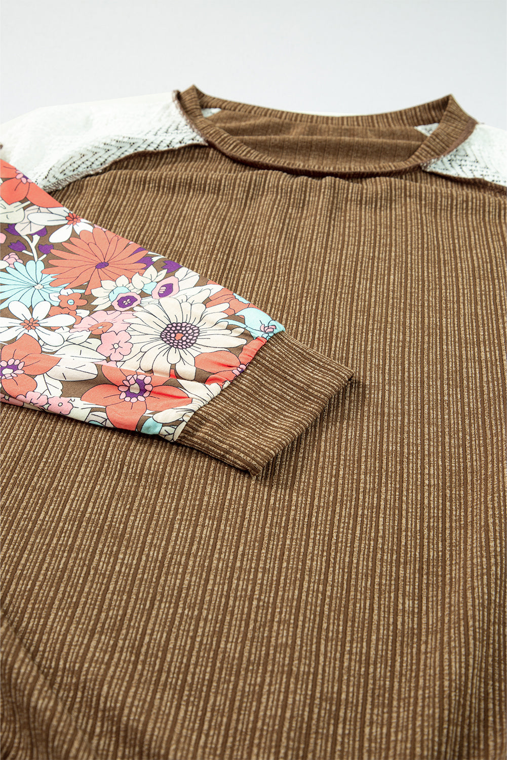 Blusa Marrom Floral Patchwork Manga Bufante Texturizada