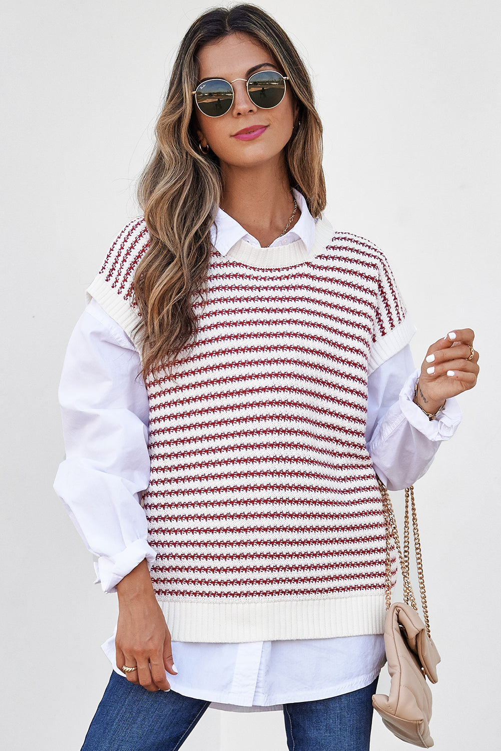 Gilet pull tricoté coupe ample à rayures noires et bordure côtelée