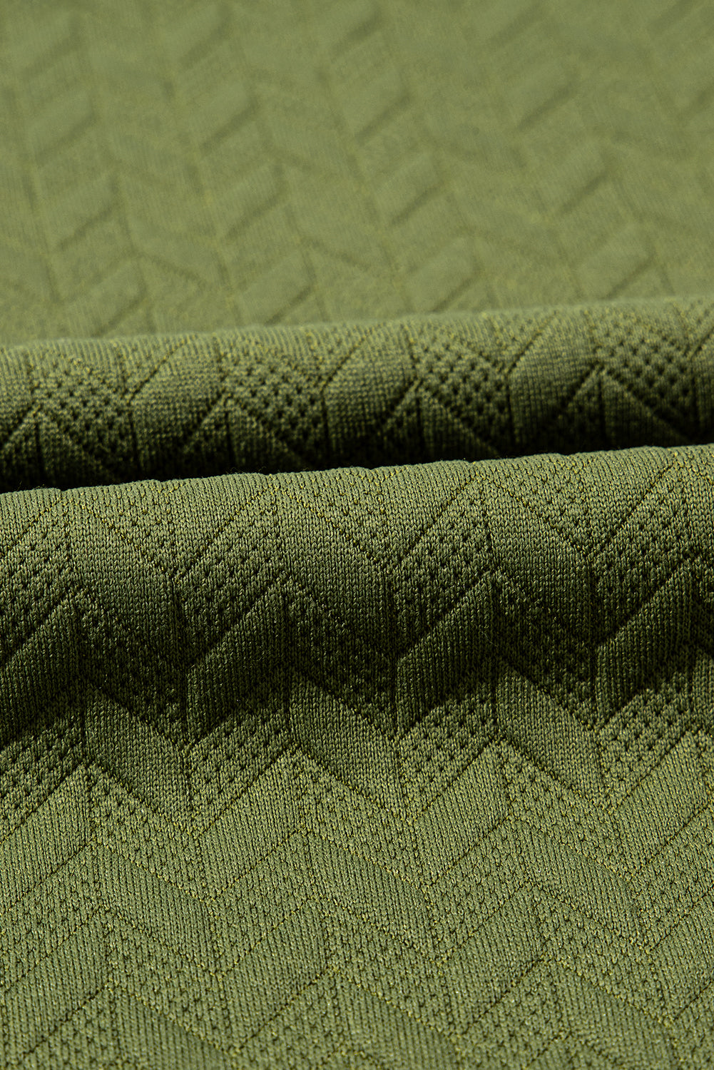 Suéter pulôver de manga raglan com textura sólida castanha