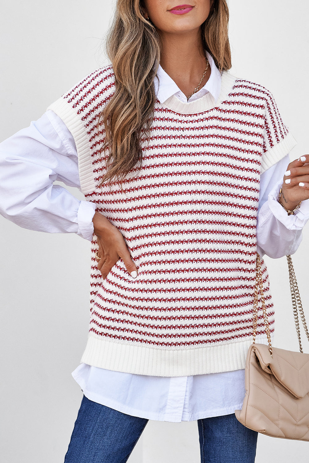 Gilet pull tricoté coupe ample à rayures noires et bordure côtelée