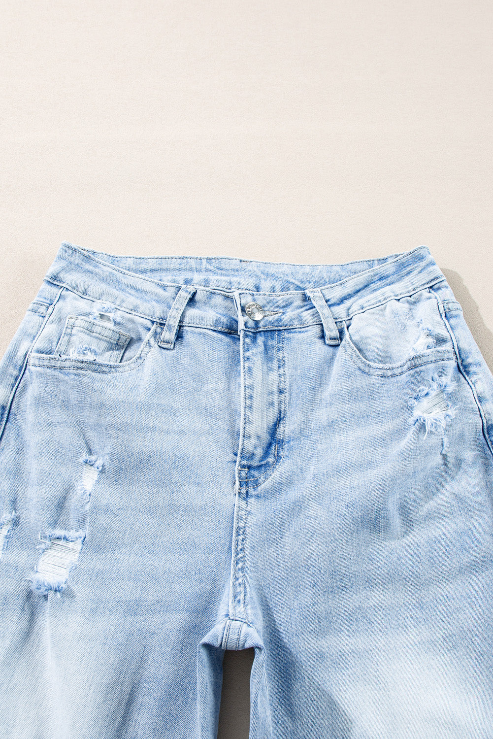 Jeans Beau Blue Light Wash desgastados Flare