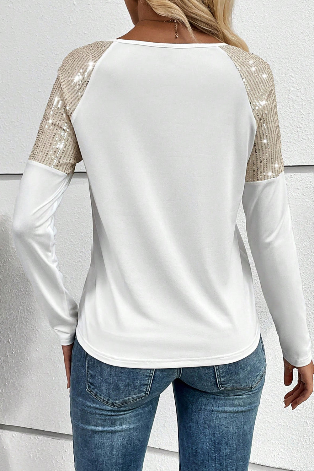 Top de manga raglan com bolso no peito com remendo de lantejoulas brancas