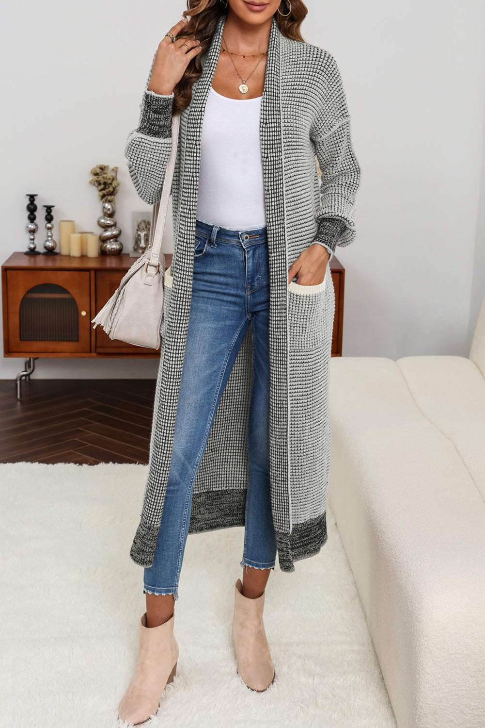 Cardigan Duster com Bolsos em Malha Texturizada Cinza