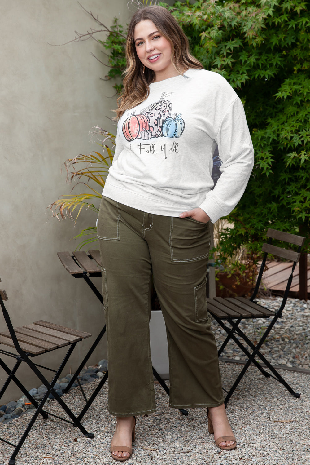 Gray Pumpkin Graphic Plus Size Pullover Sweatshirt