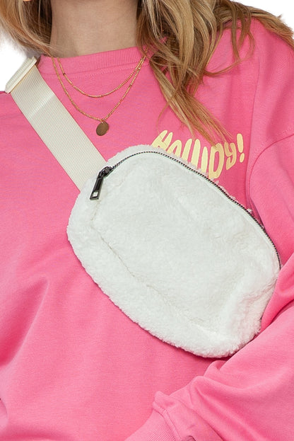 Bolsa crossbody com alça ajustável Sherpa branca brilhante