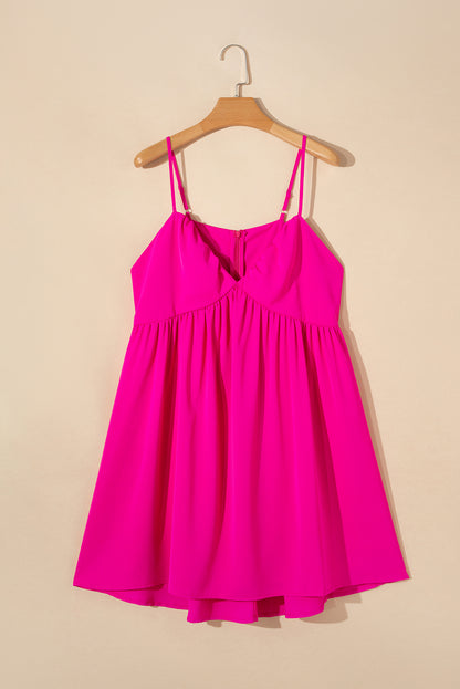 Mini-robe évasée à volants et nœud papillon rouge rose