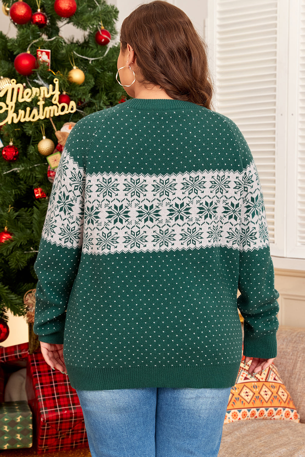 Green Christmas Snowflake Pattern Drop Shoulder Plus Size Sweater