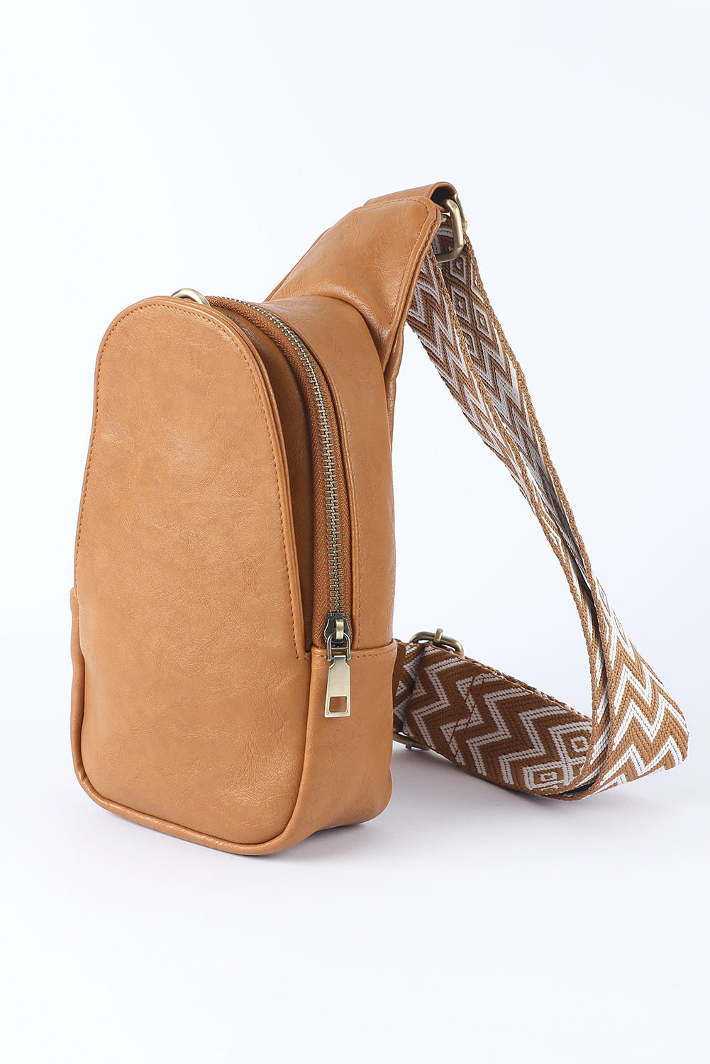 Bolsa de peito crossbody com zíper de couro sintético marrom