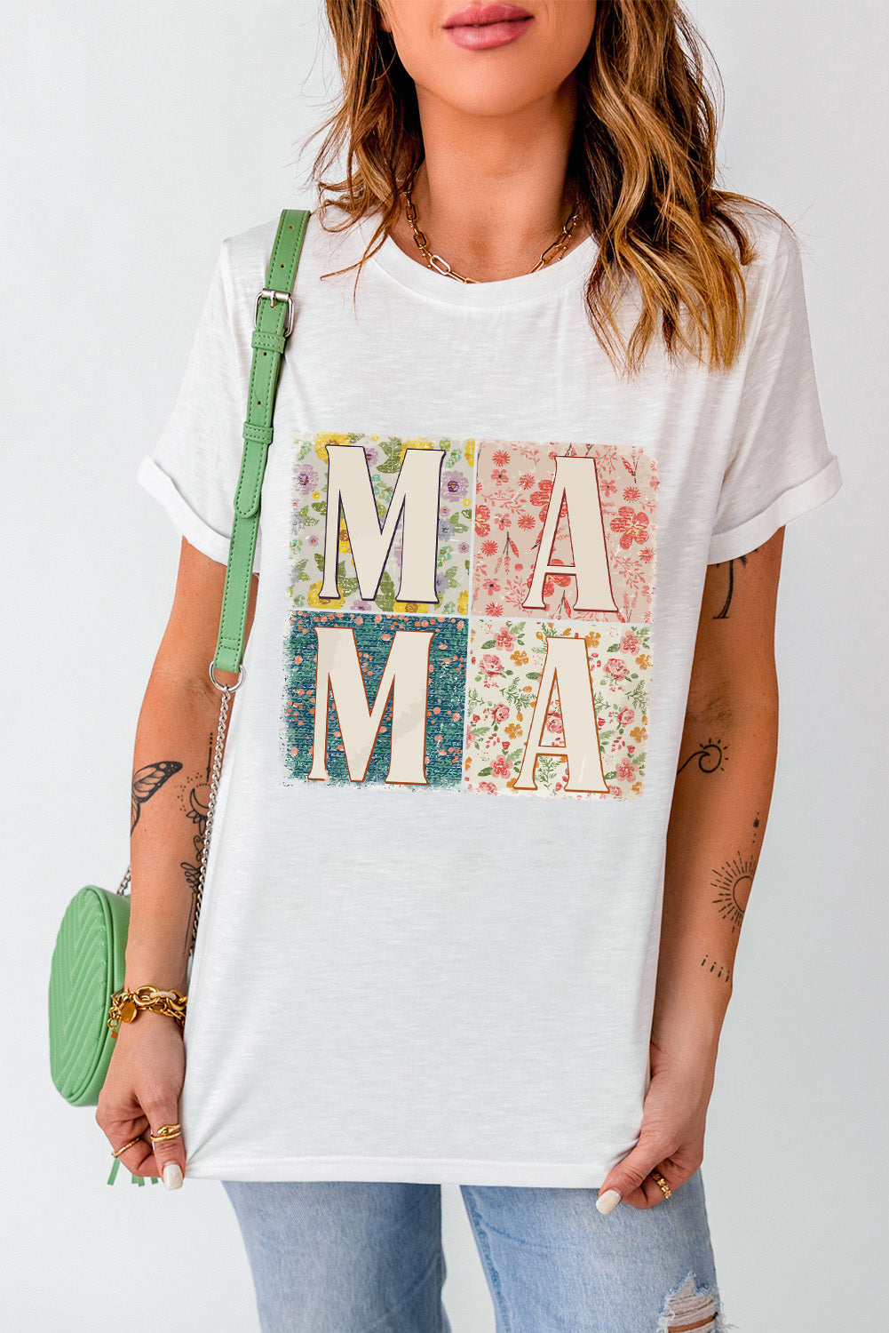 Camiseta casual com gráfico de bloco floral branco MAMA