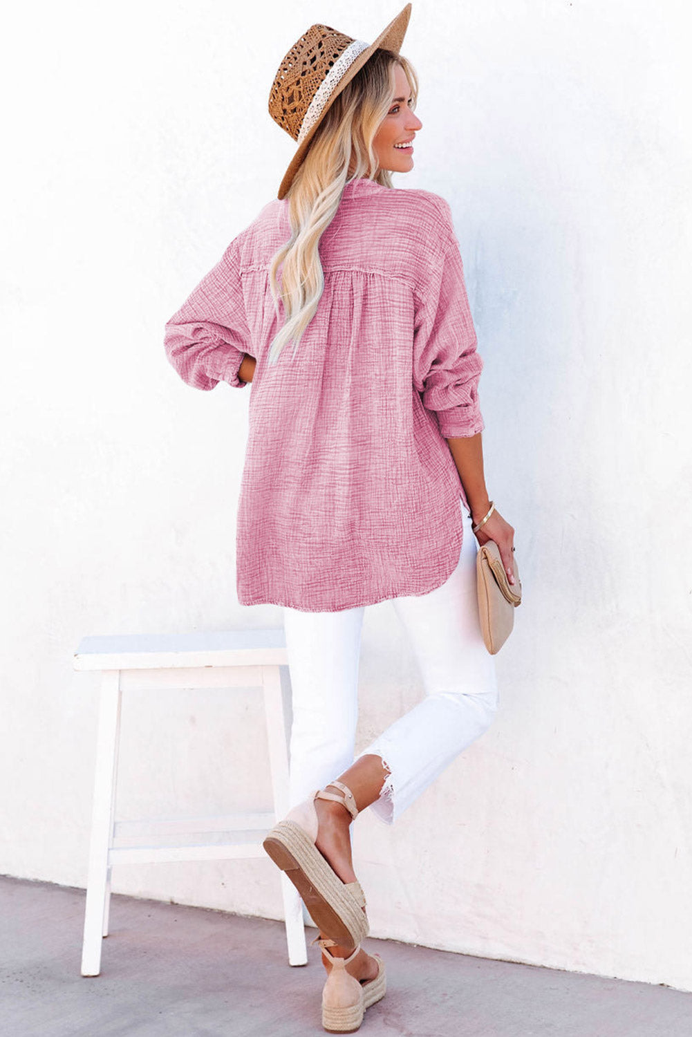 Top Henley Solto com Textura Rosa Crinkle