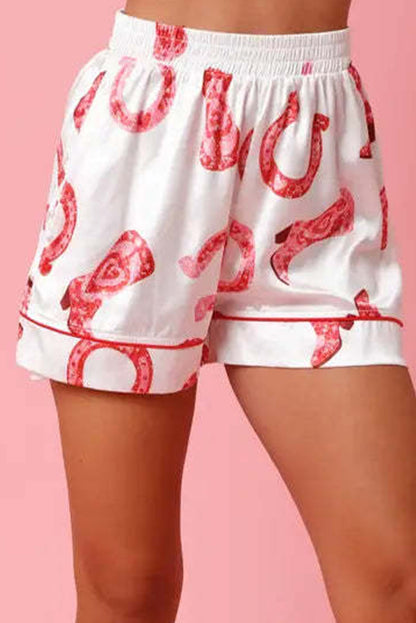 Conjunto de pijama de cetim rosa com estampa completa e shorts