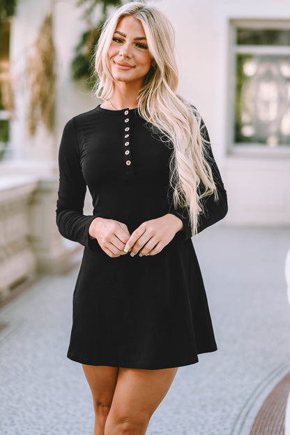 Vestido Henley preto liso de manga comprida