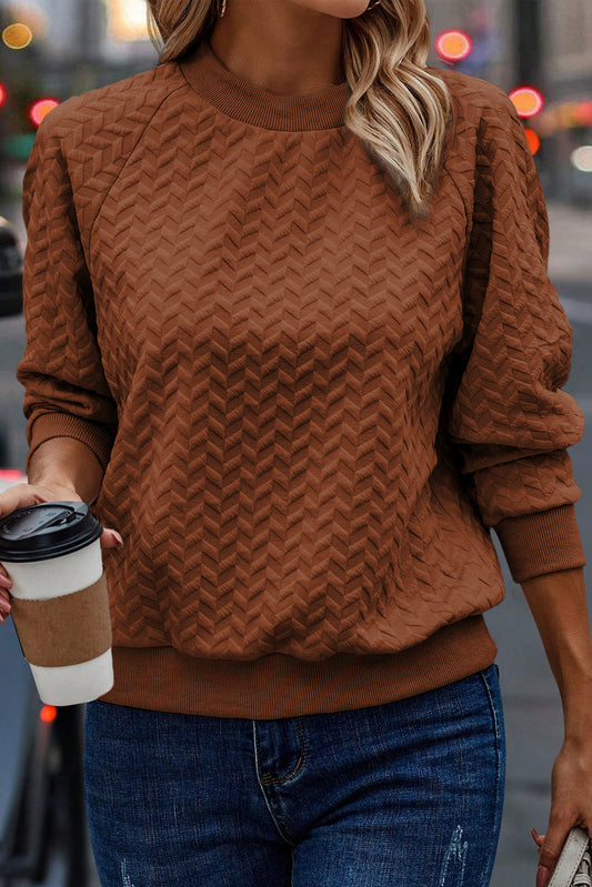 Suéter pulôver de manga raglan com textura sólida castanha