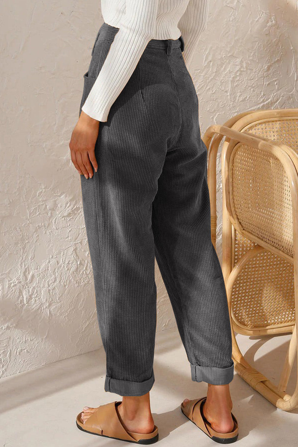 Pantalon droit taille haute en velours côtelé beige