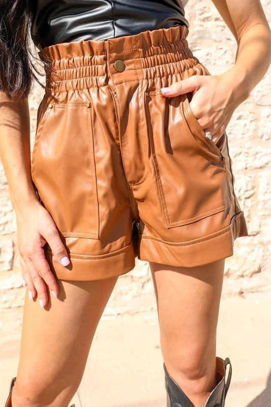 Shorts de cintura alta de couro sintético com bolsos marrons