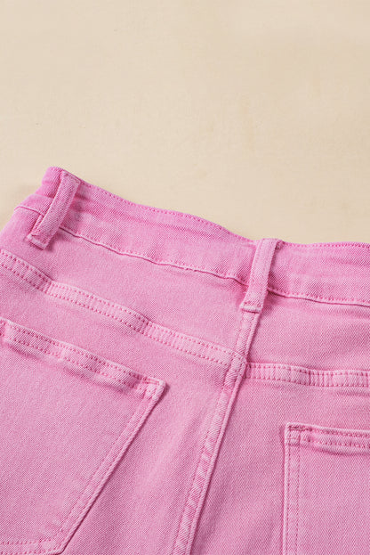 Shorts jeans de cintura média com borda desgastada rosa