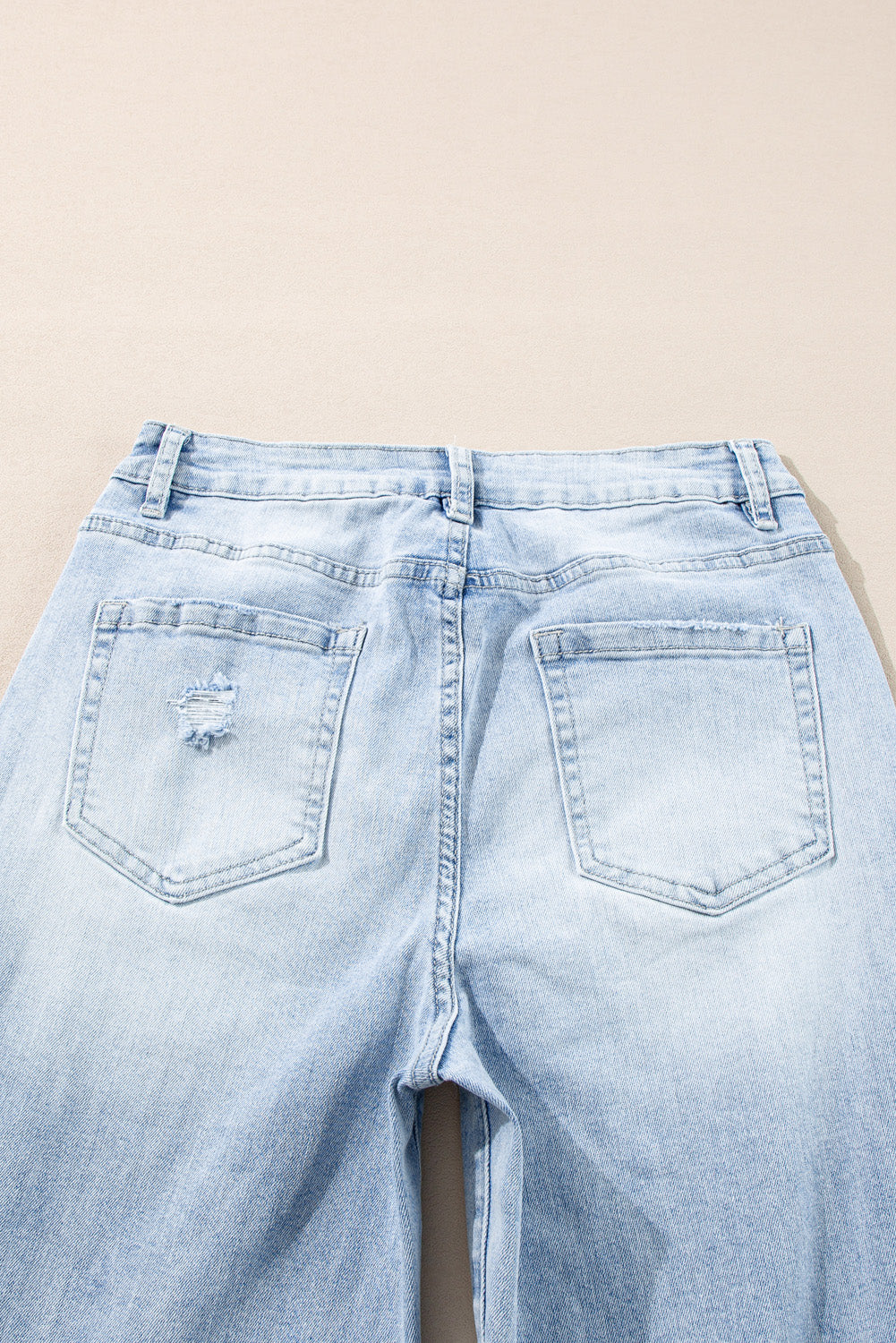 Jeans Beau Blue Light Wash desgastados Flare