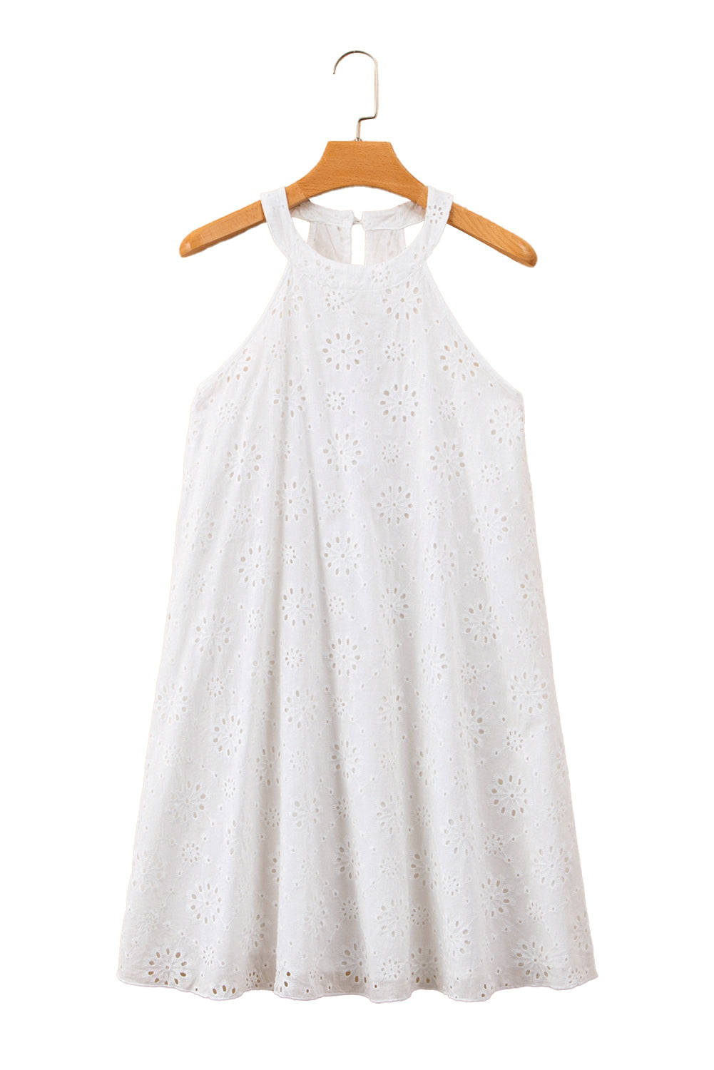 Robe blanche sans manches à col licou et motif à œillets style Boho