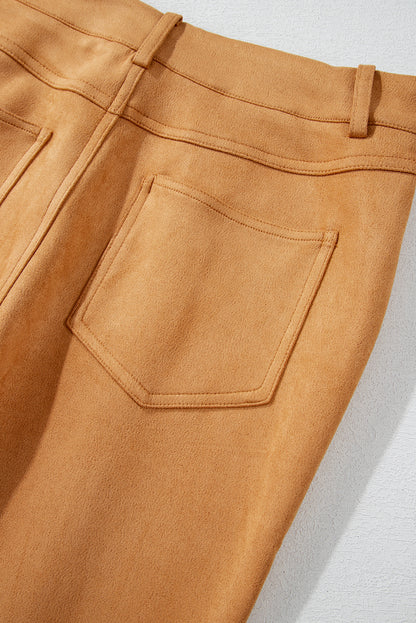 Pantalon évasé en daim marron à coutures apparentes avec poches