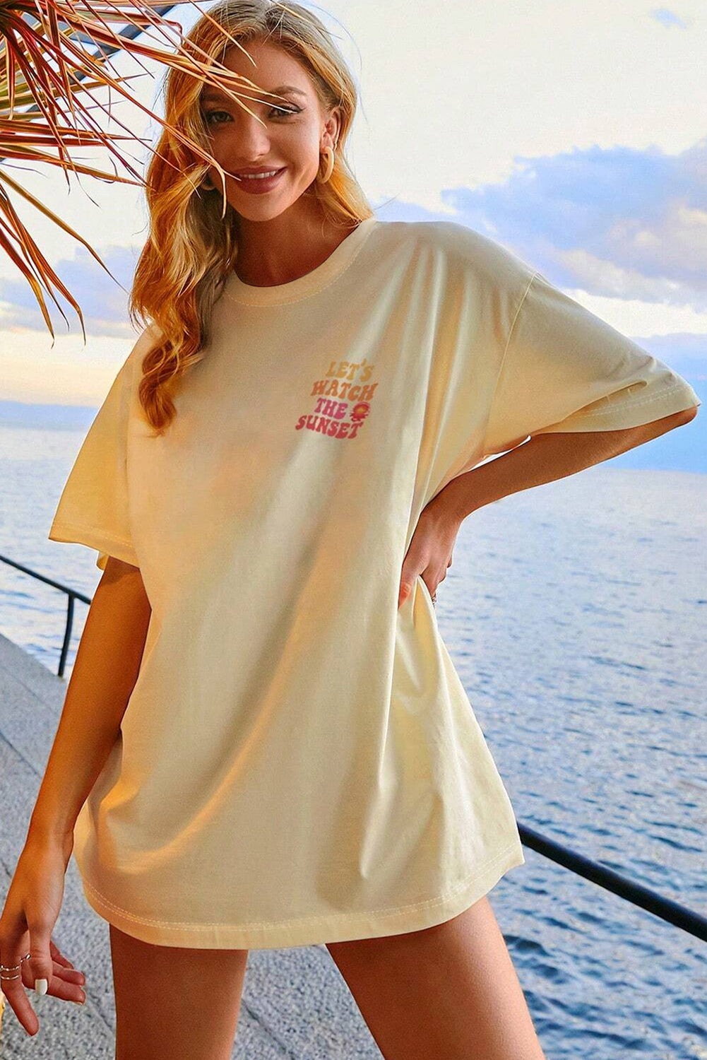 Camiseta de meia manga com estampa amarela creme LET'S WATCH THE SUNSET