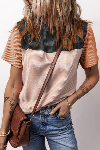 Camiseta Colorblock texturizada com costela rosa