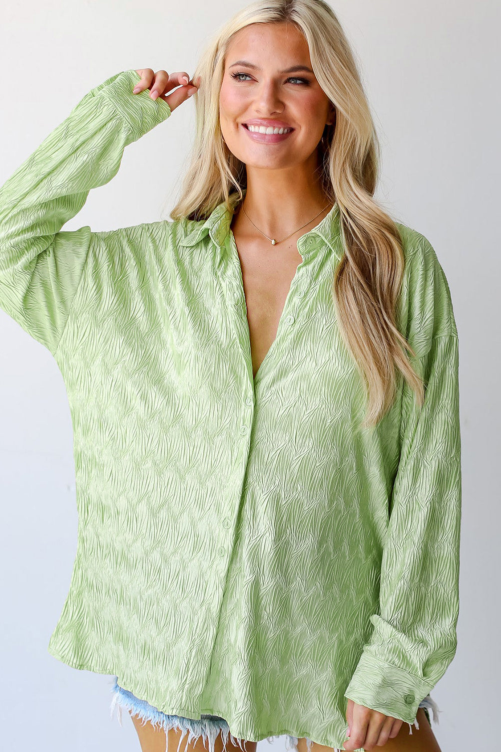 Chemise décontractée texturée fendue sur le côté Laurel Green