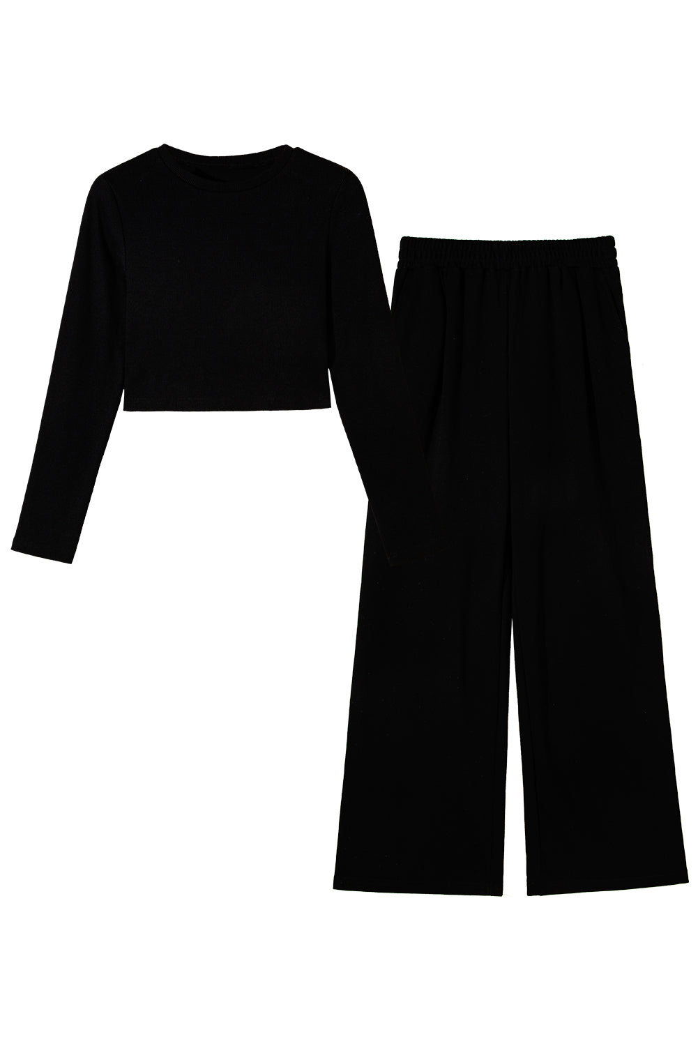 Conjunto de duas peças com top preto e calça larga