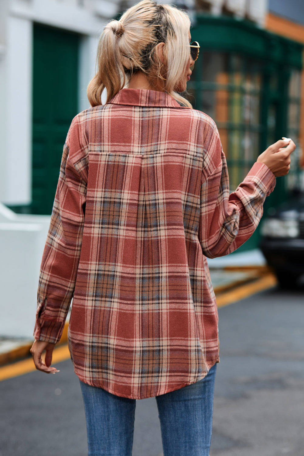 Camisa de bolso com aba com estampa xadrez multicolorida