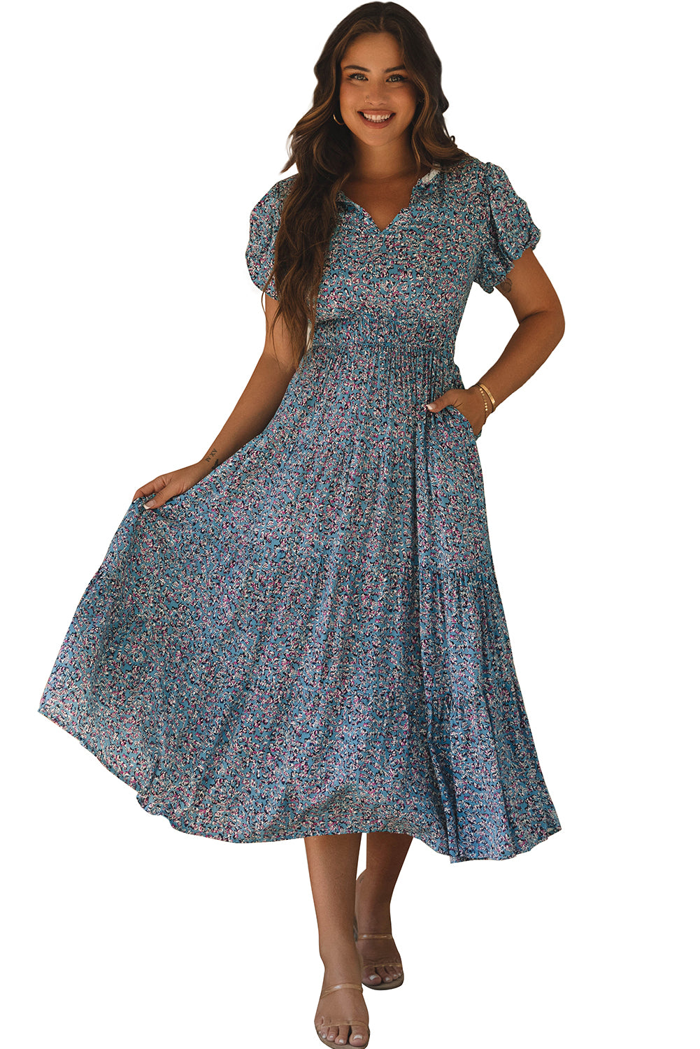 Robe longue bleue imprimée à col en V et froncée à manches courtes bouffantes