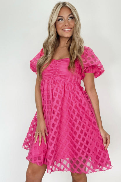 Vestido babydoll xadrez rosa morango com manga bufante